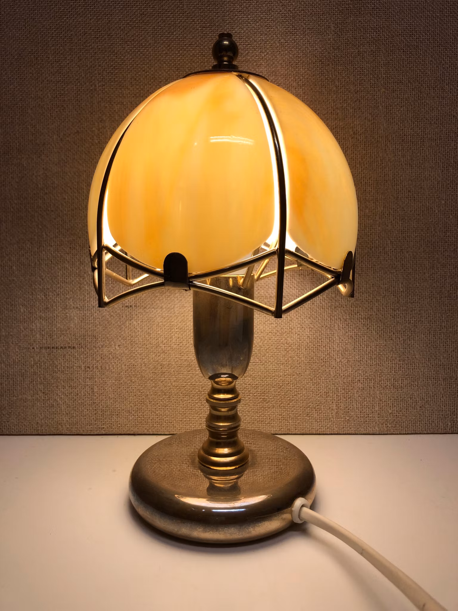 BORDSLAMPA, mässing/glas, Rejmyre armaturfabrik, 1980-tal.