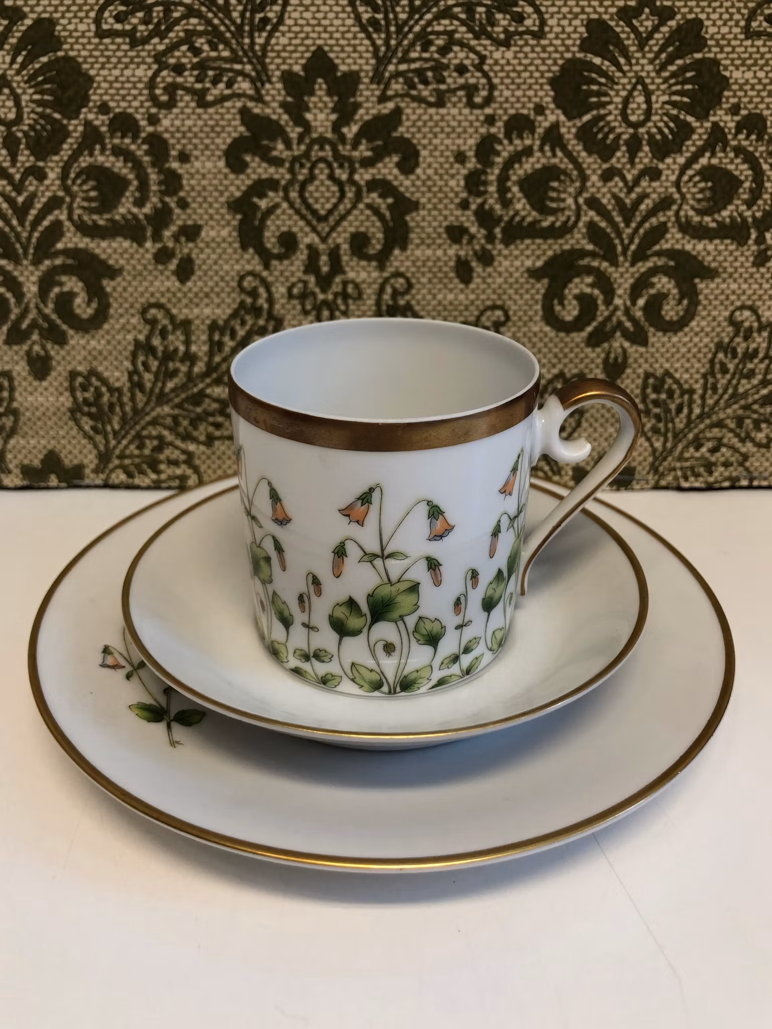 KAFFEKOPP, FAT, ASSIETT, porslin," Linnaea Borealis", Hackefors, Sweden.