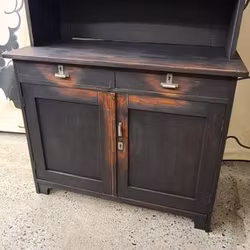 VITRINSKÅP, bemålad furu, 1900-talets början.