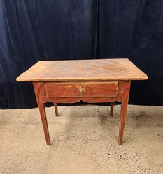BORD, bemåd furu, allmoge, 1800-tal.