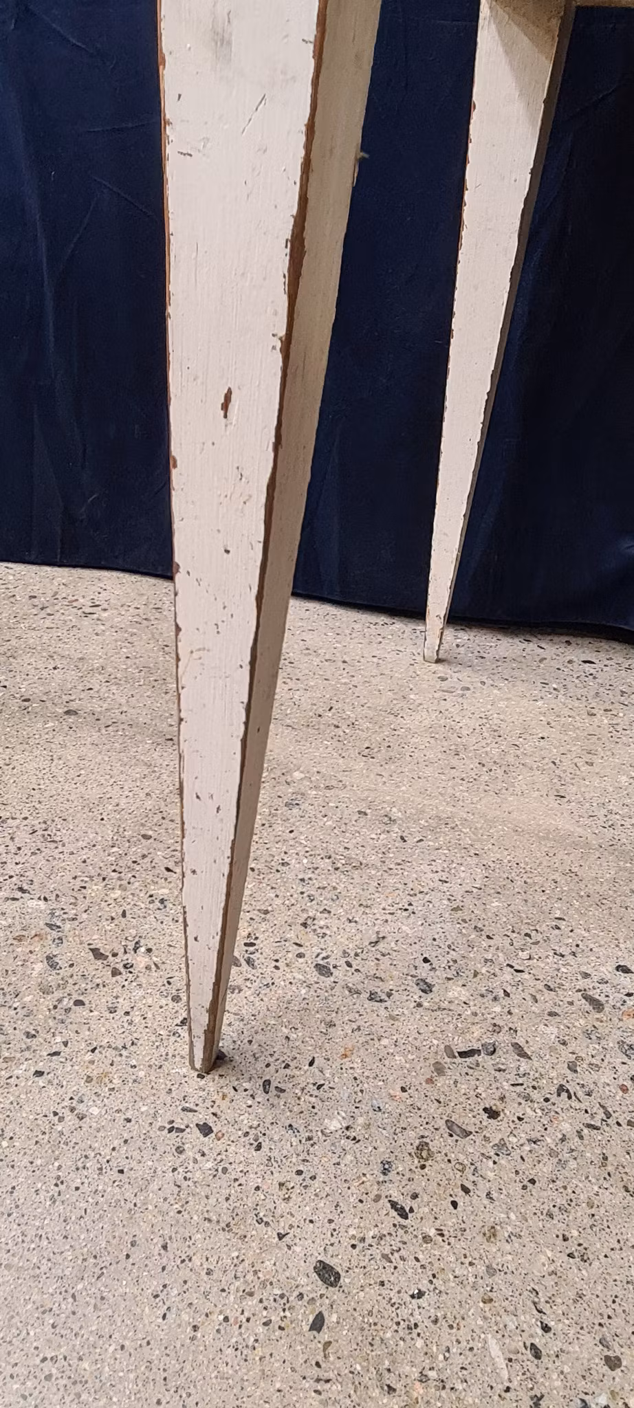 BORD, bemålad furu, Gustaviansk stil, tidigt 1800-tal.