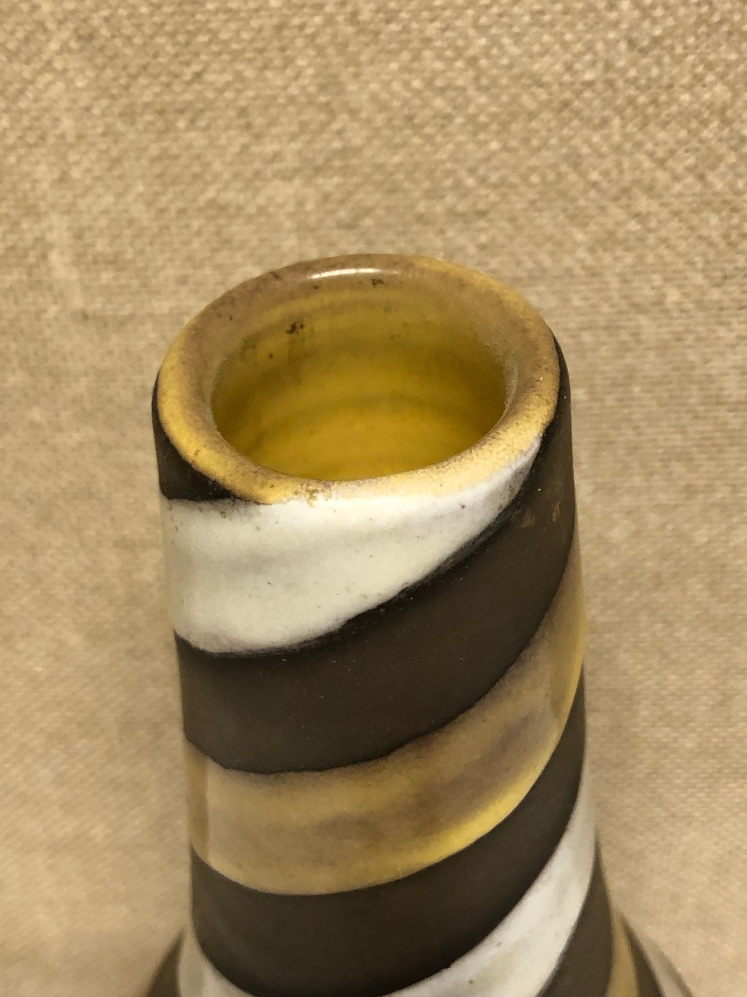 INGRID ATTEBERG. Vas, keramik, "Spiral, Uppsala Ekeby.