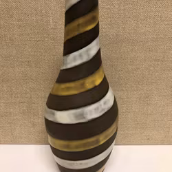 INGRID ATTEBERG. Vas, keramik, "Spiral, Uppsala Ekeby.
