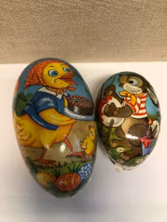 PÅSKÄGG 2 st. papper, made in GDR, 1900-talets mitt.