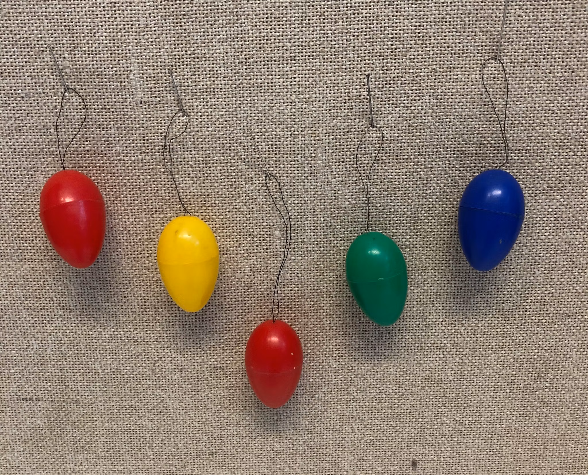 PÅSKÄGG 5 st. plast, påskrispynt, 1960/70-tal.