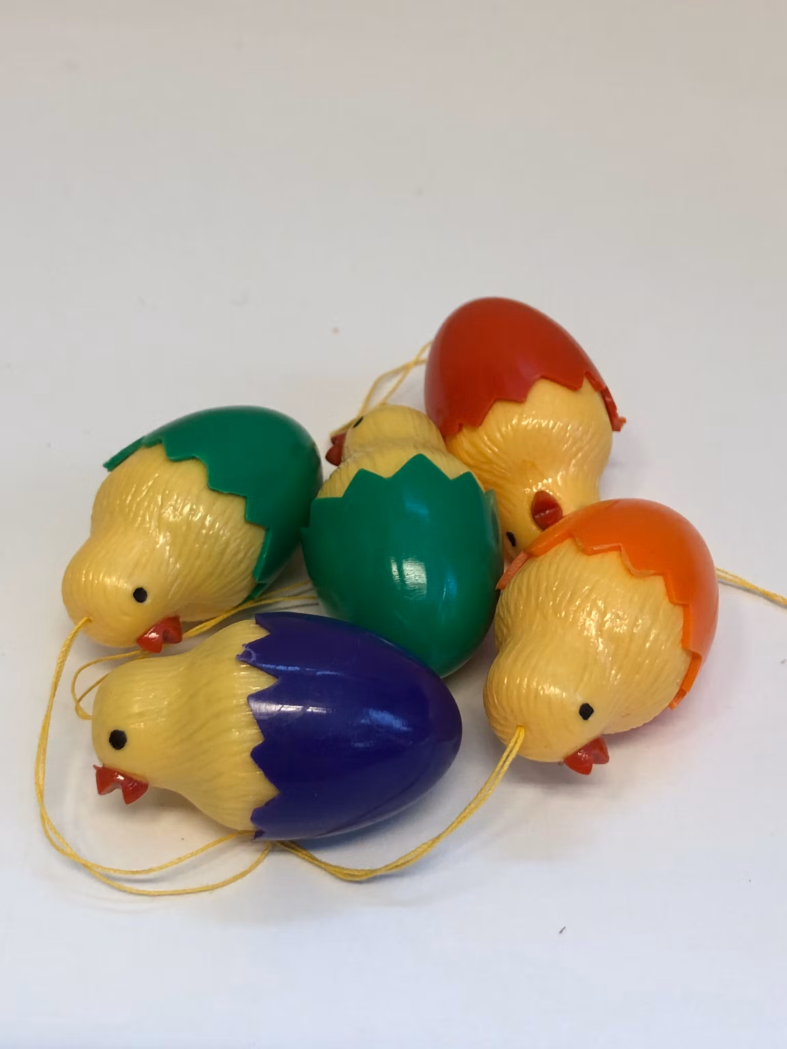 PÅSKRISPYNT 5 st. plast, 1960/70-tal.