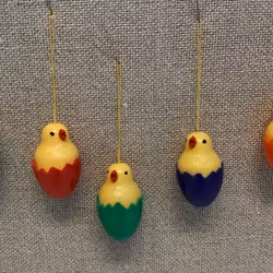 PÅSKRISPYNT 5 st. plast, 1960/70-tal.