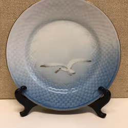 ASSIETT, porcelain, "The Seagull", Fanny Garde, Bing & Grondahl, Denmark.