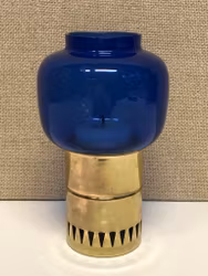 HANS- AGNE JAKOBSSON. Ljuslykta, glas/mässing, 1960/70-tal.
