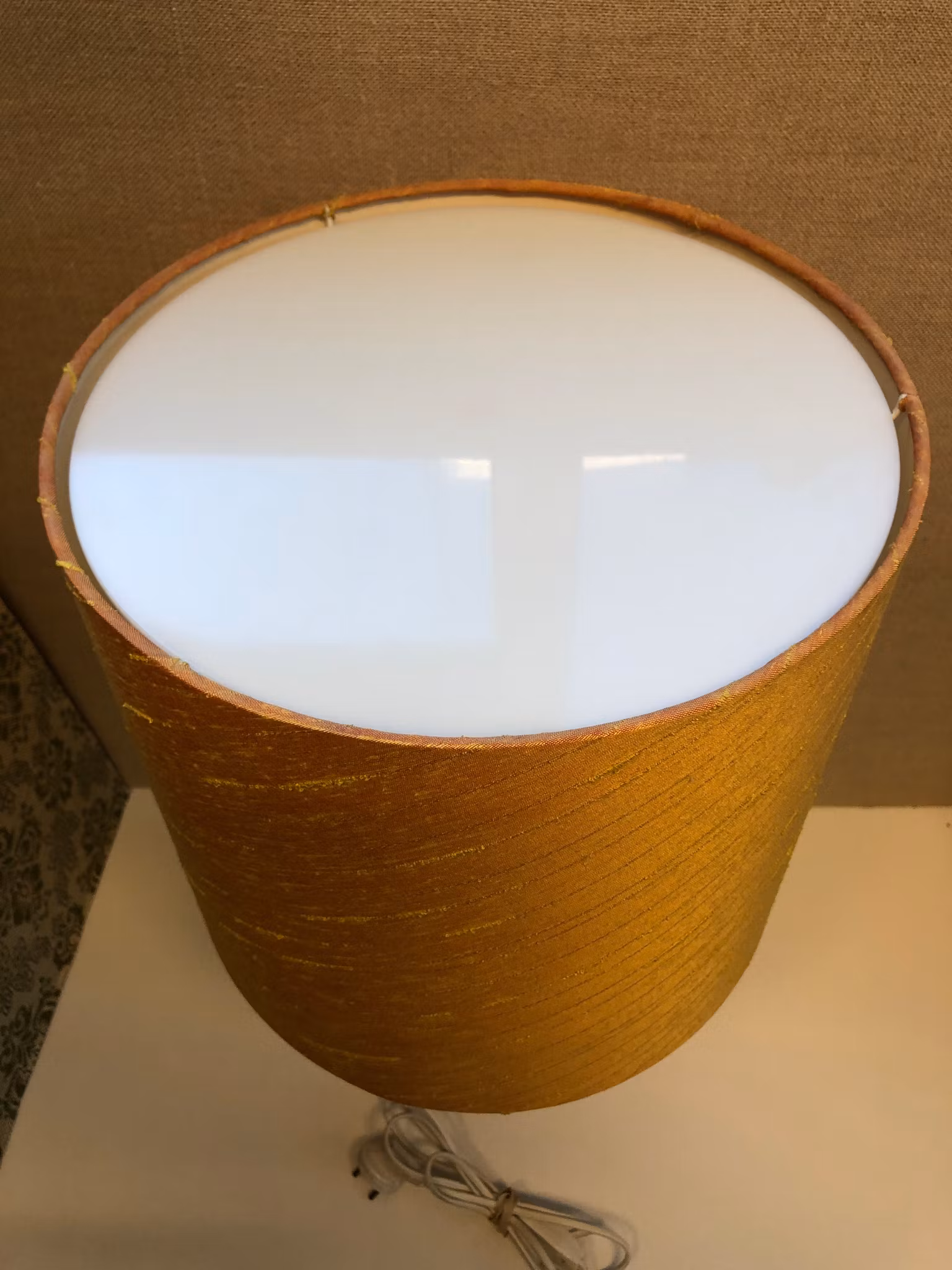 BORDSLAMPA, trä/glas, 1960/70-tal.
