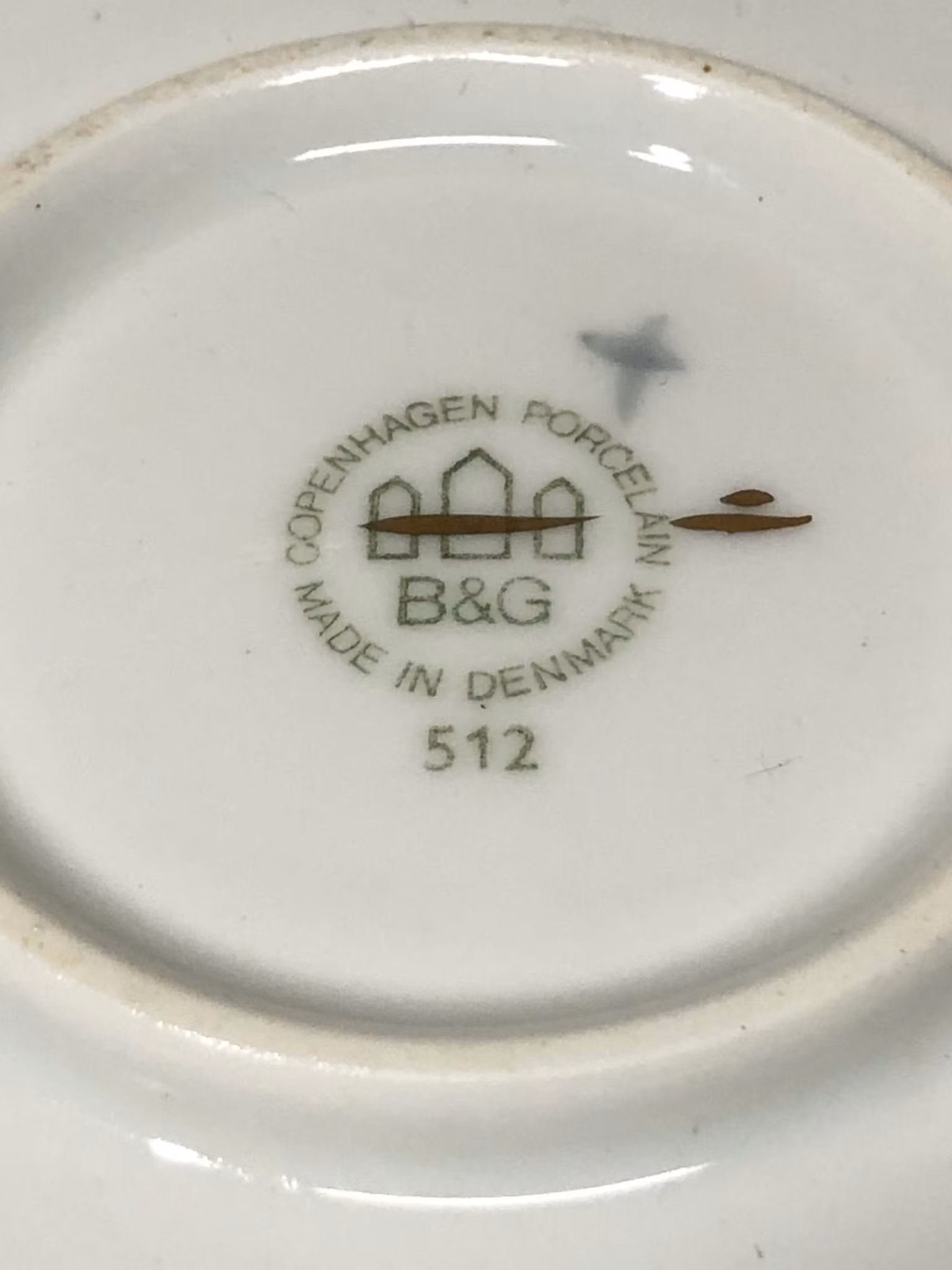 TERRIN MED LOCK, porslin, "Måsen", Fanny Garde, Bing & Gröndahl, Danmark.