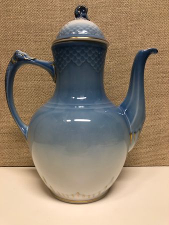 COFFEE POT, porcelain, "The Seagull", Fanny Garde, Bing & Grondahl, Denmark.
