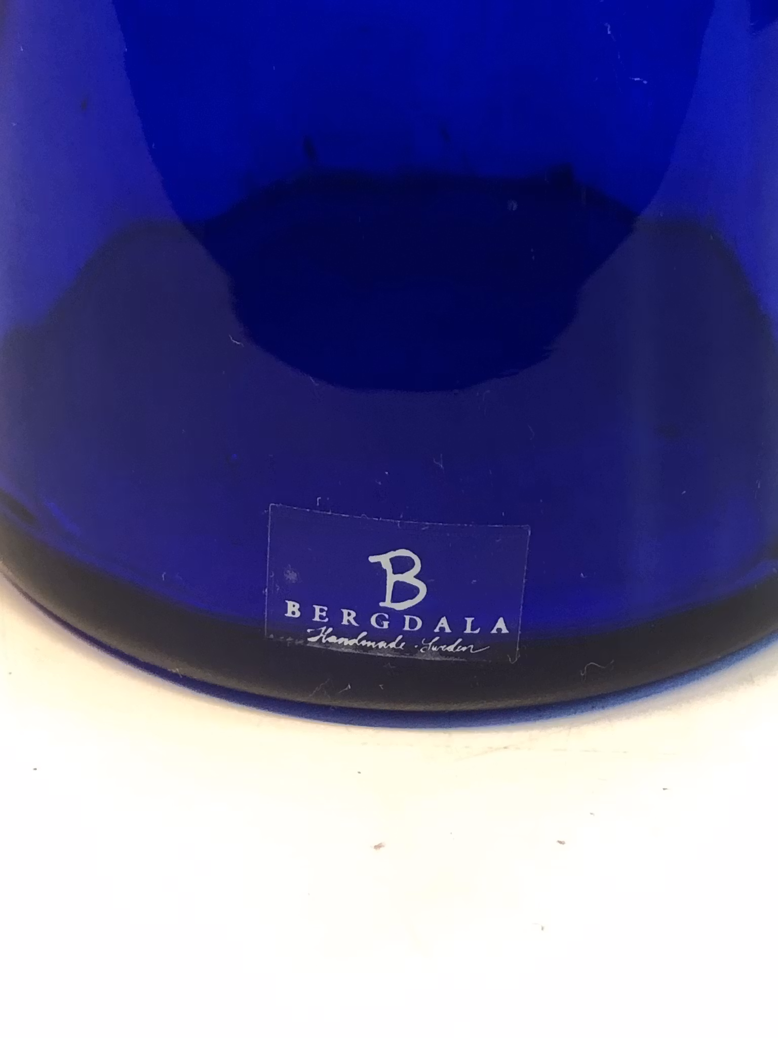 HYACINTVAS, glas, Bergdala, Sweden.