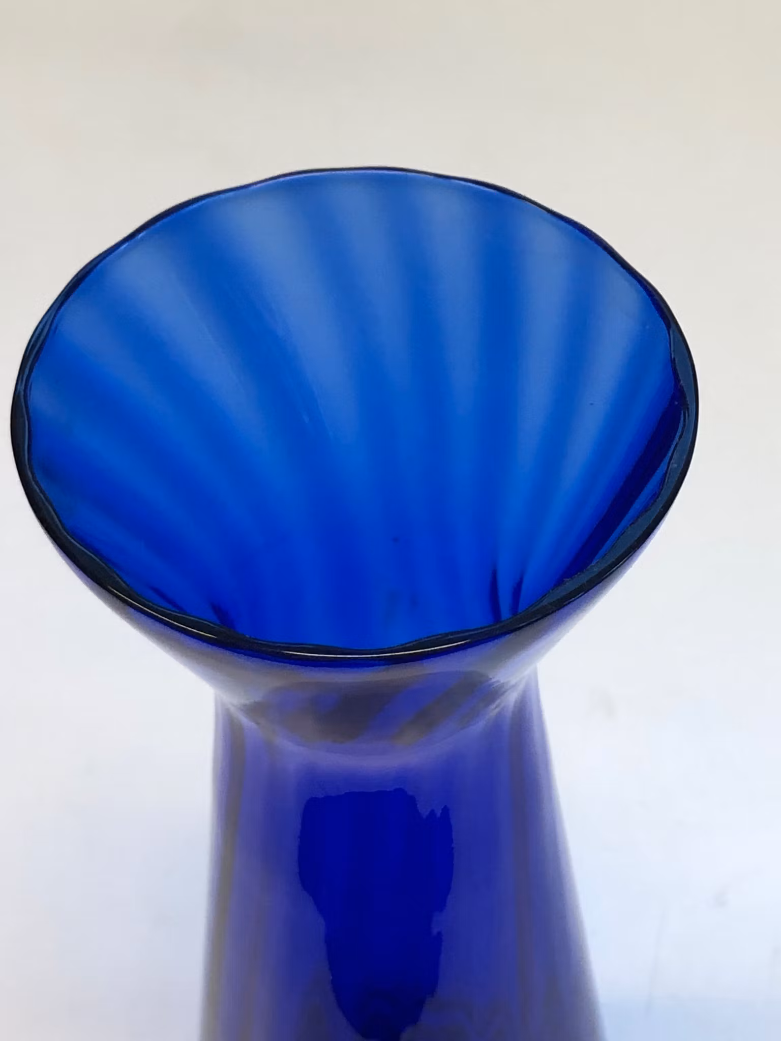 HYACINTVAS, glas, Bergdala, Sweden.