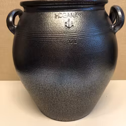HÖGANÖSKRUKA, keramik, 15 liter, 1900-talets första hälft.