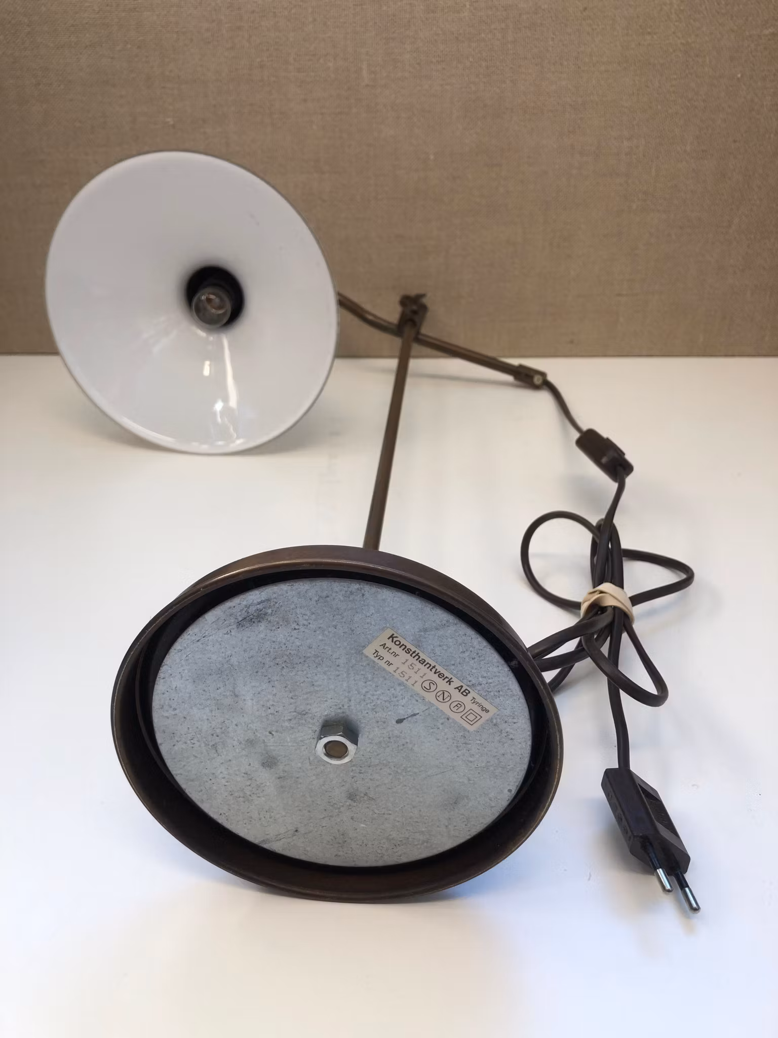 BORDSLAMPA, metall/glas, Konsthantverk AB, 19/2000-tal.