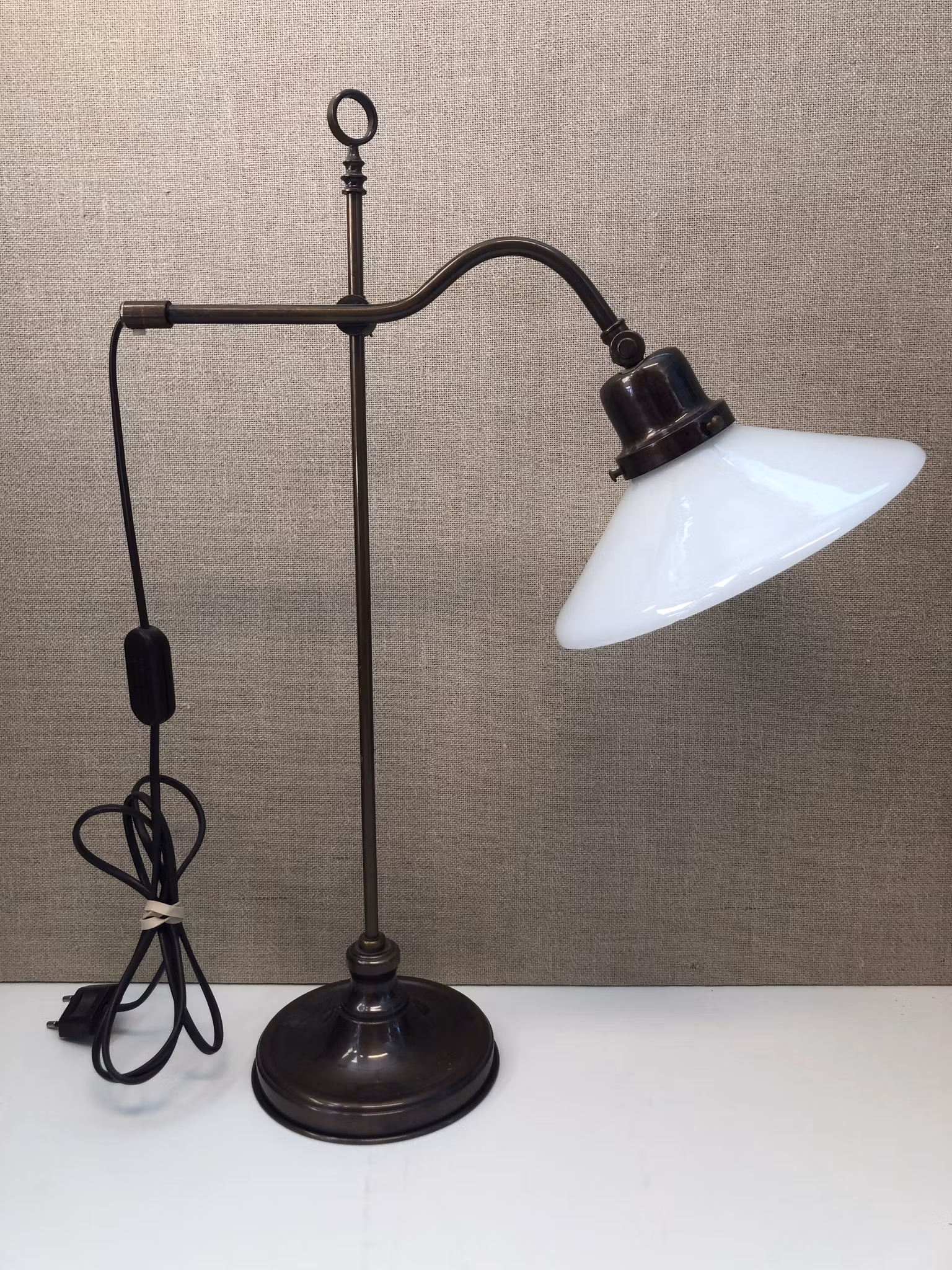 BORDSLAMPA, metall/glas, Konsthantverk AB, 19/2000-tal.