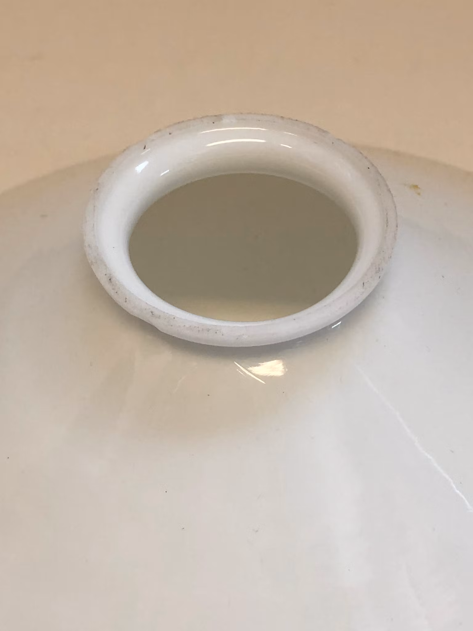 LAMPKUPA, glas, "Skomakarlampa, 1900-talets första hälft.