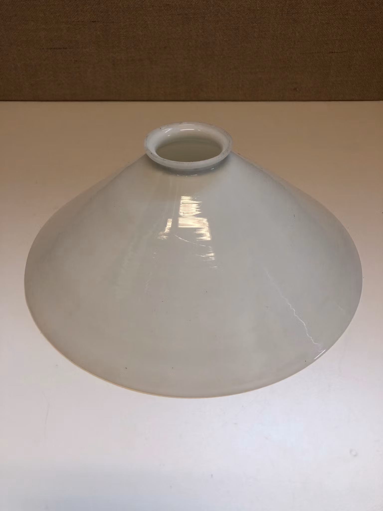 LAMPKUPA, glas, "Skomakarlampa, 1900-talets första hälft.