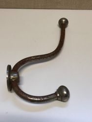 KLÄDKROK, metall, väggmodell, 1900-talets början.