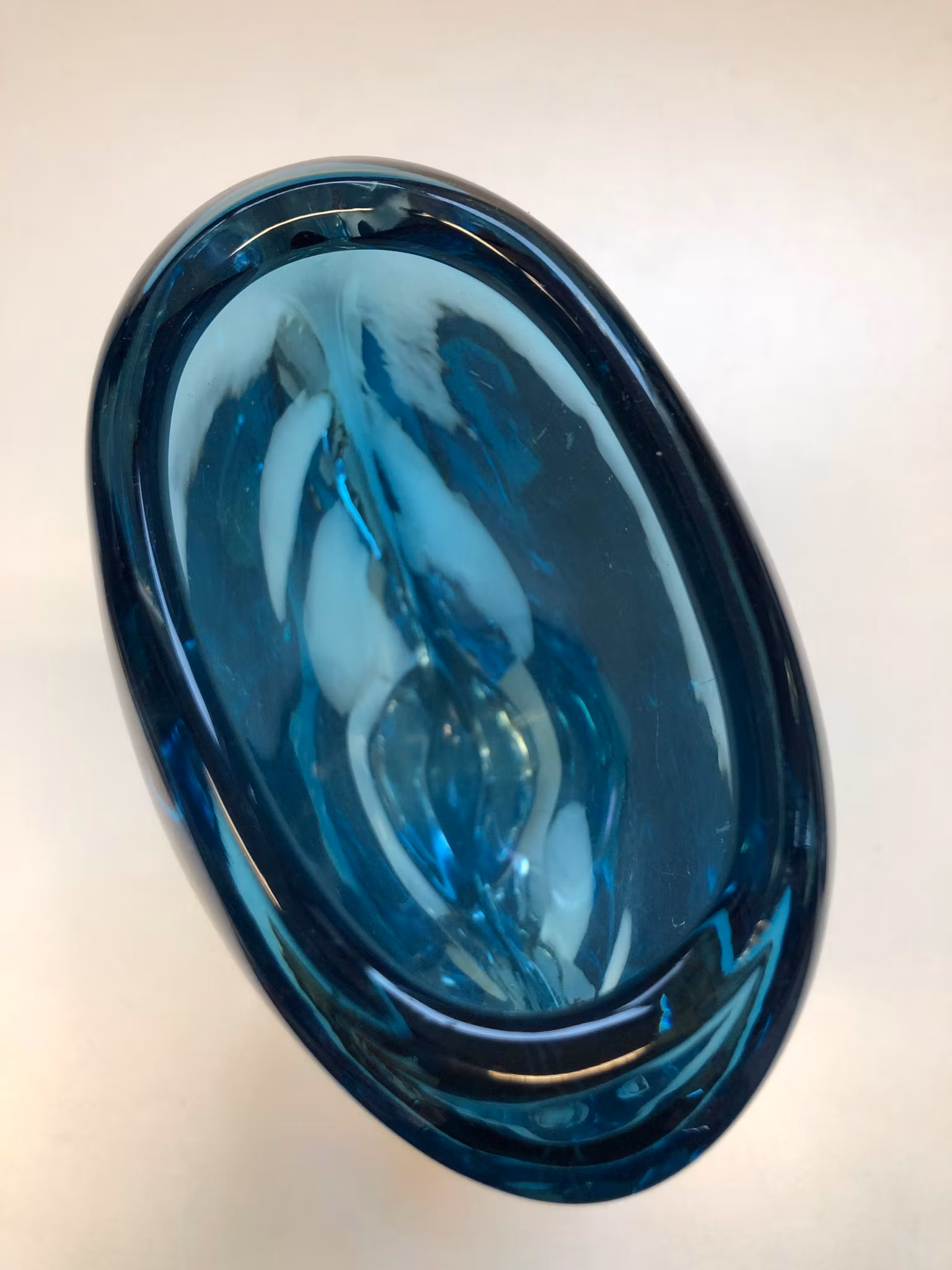 W JOHANSSON. Vas, glas, Orrefors, signerade.