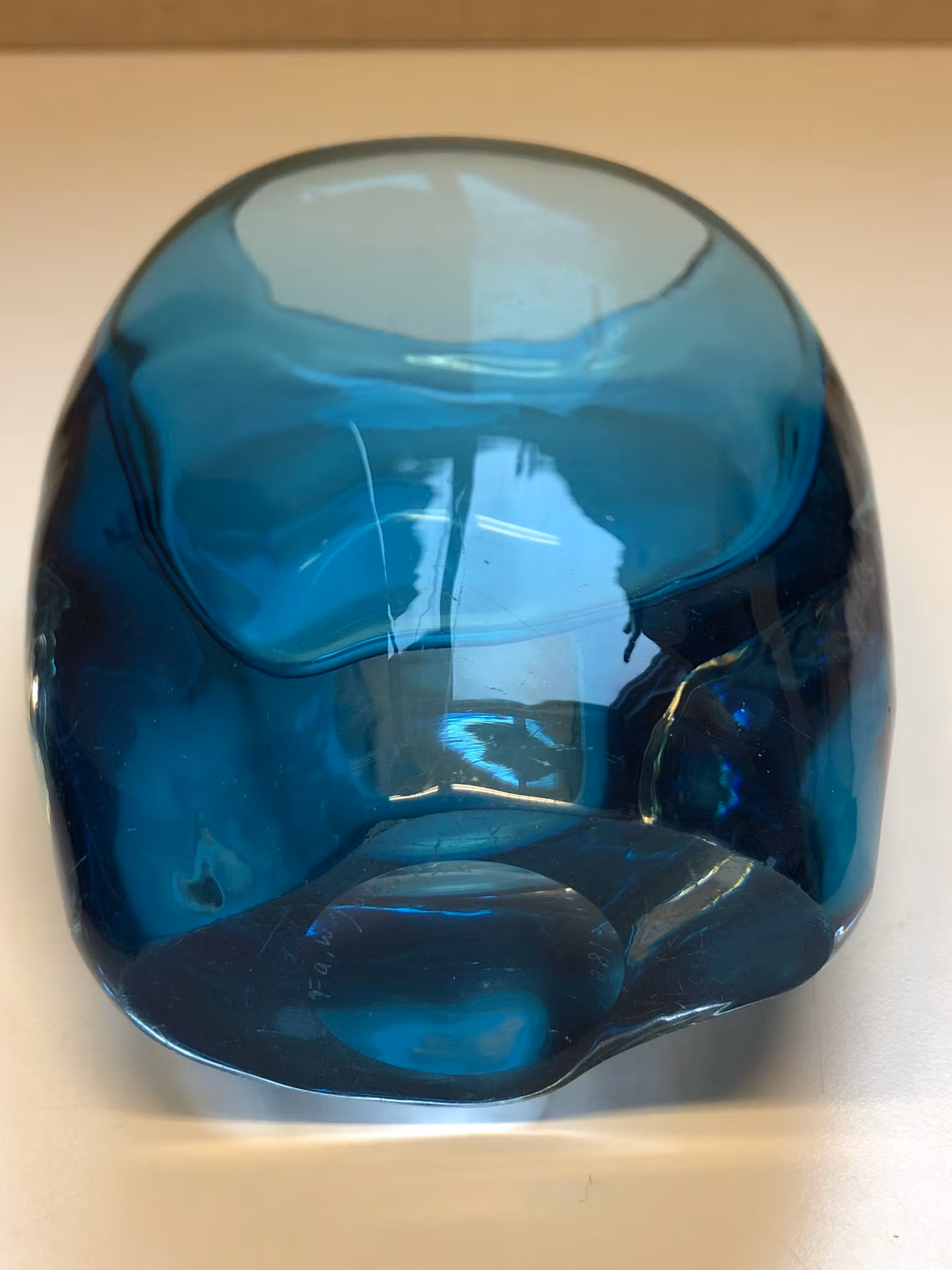 W JOHANSSON. Vas, glas, Orrefors, signerade.