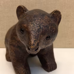 SKULPTUR, Björn, träkomposit, Carl Roos, Hammerdal.