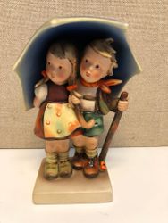 FIGURIN, porslin, Hummel, Goebel, Germany.