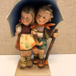 FIGURIN, porslin, Hummel, Goebel, Germany.