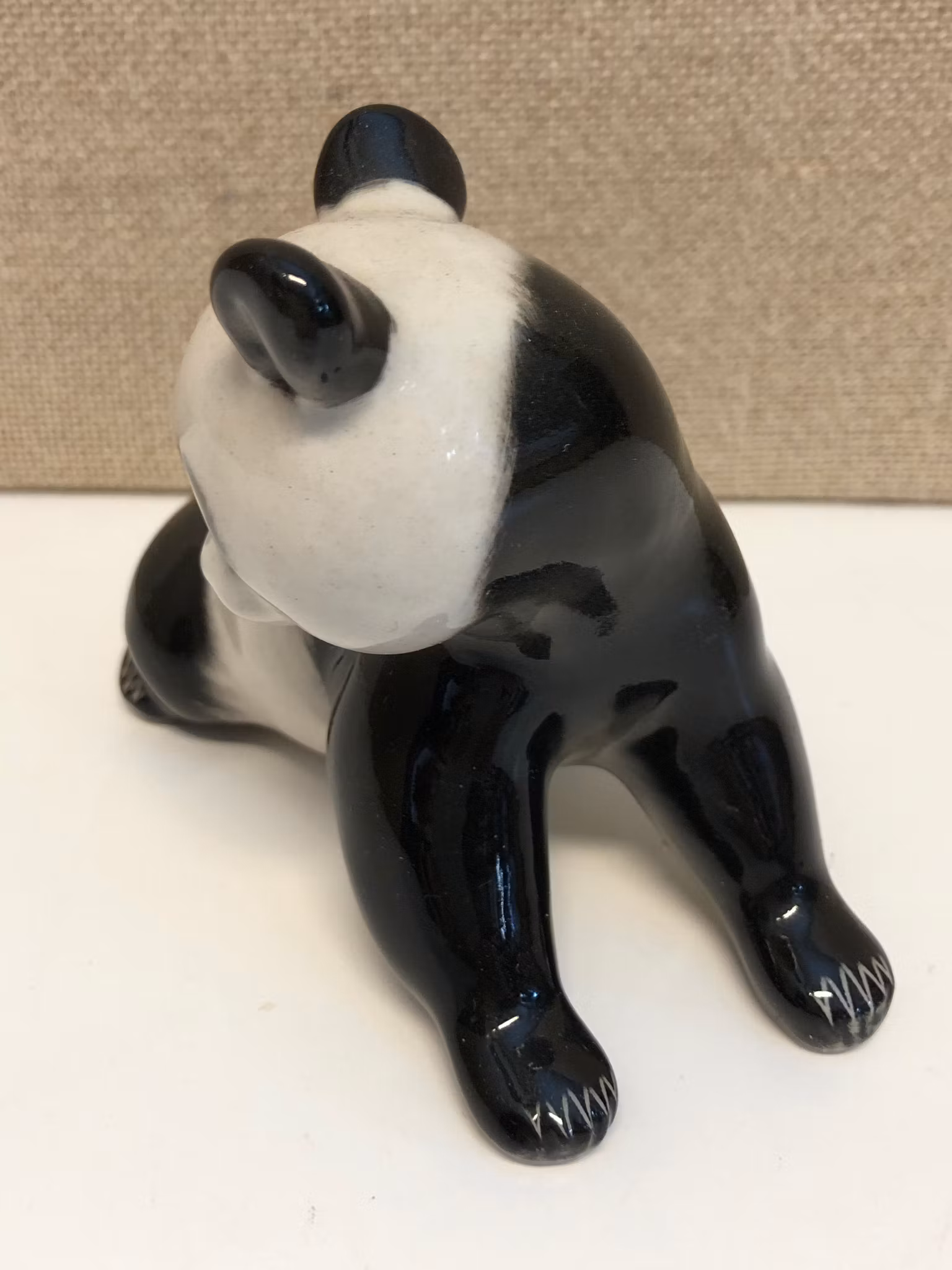 FIGURIN, porslin, "Panda", Lomonosov, USSR.