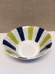 STIG LINDBERG. Frukostskål, porslin, KF retro edition.