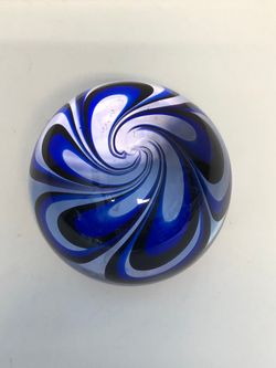 GÖRAN WÄRFF. Brevpress, glas, "Jewel 9", Kosta.