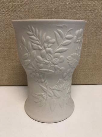 GUNVOR OLIN-GRÖNQVIST. Vase, ceramics, "Suvi", Arabia, Finland.