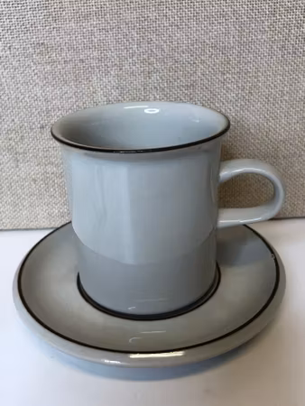 ULLA PROCOPÉ. Coffee cup with saucer, stoneware, "Fennica", Arabia.