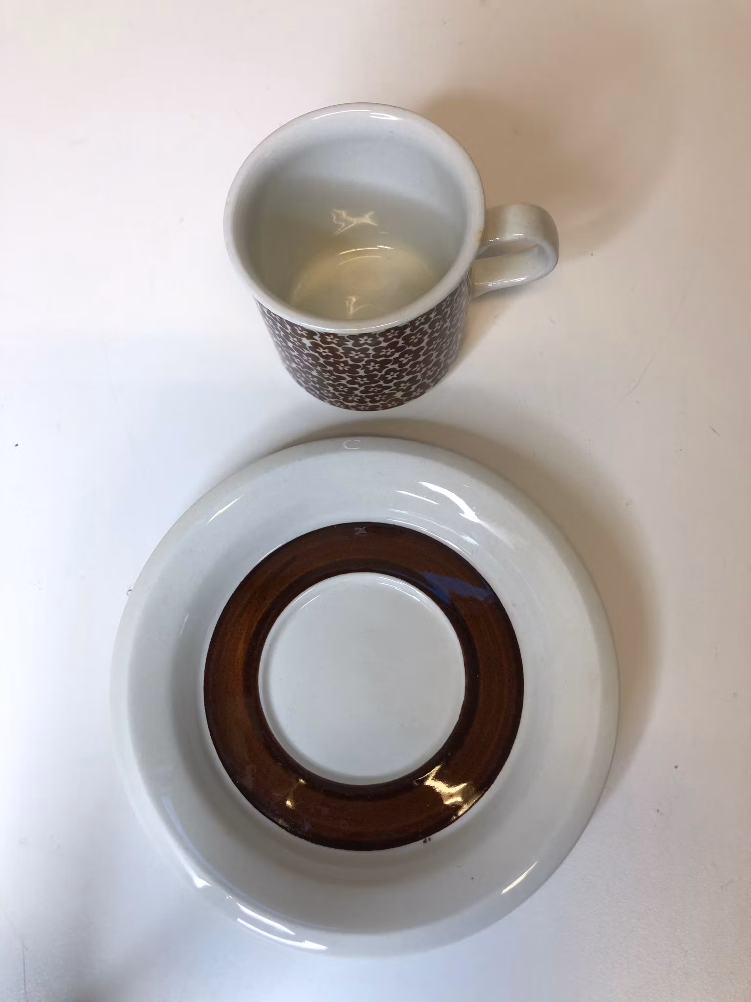 PETER WINQVIST/INKERI SEPPÄLÄ. Moccakopp med fat, porslin, "Faenza", Arabia, Finland, 1970-tal.