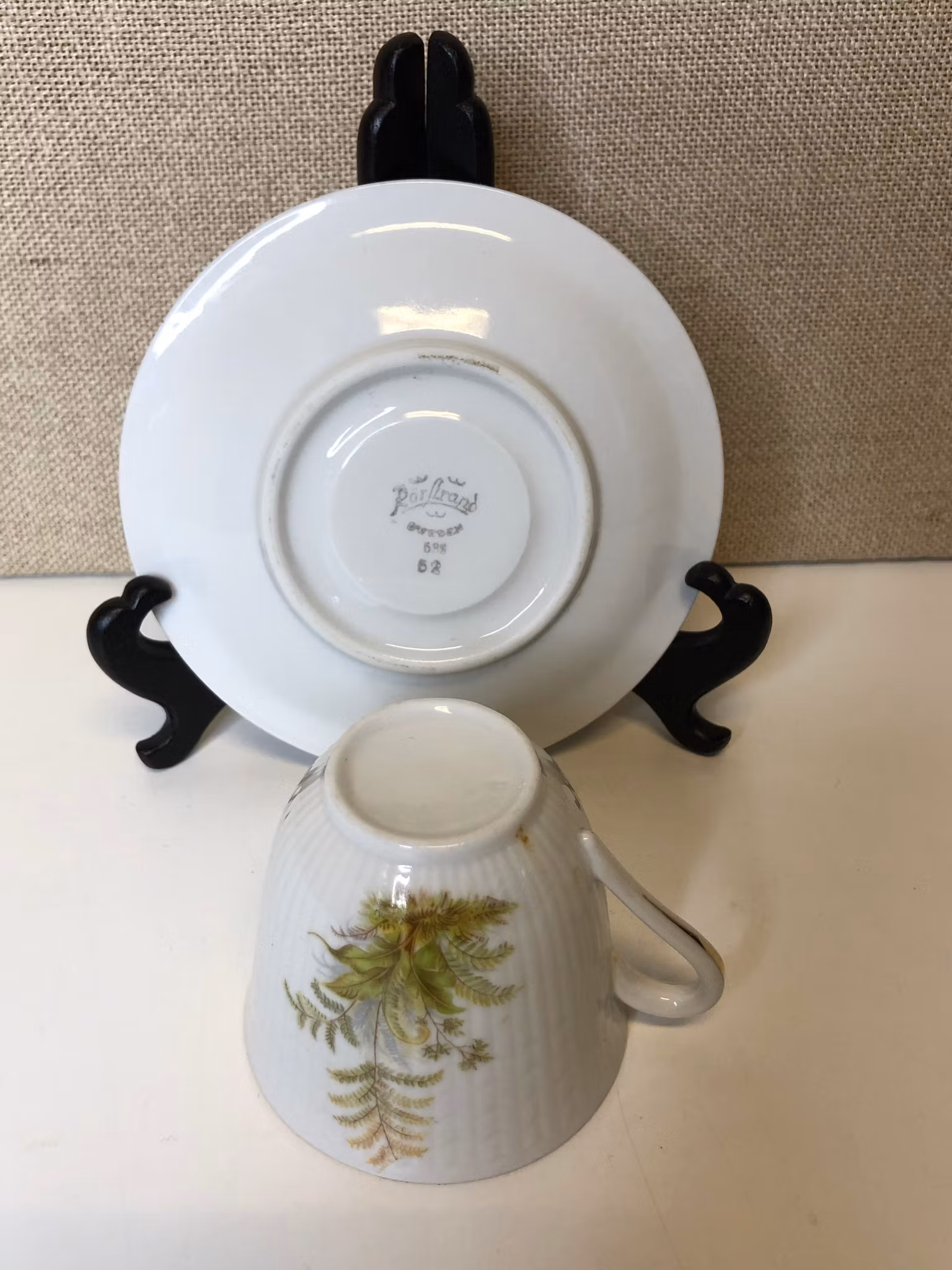 LOUISE ADELBORG. Kaffekopp med fat, flintgods, "Lummer", Rörstrand.
