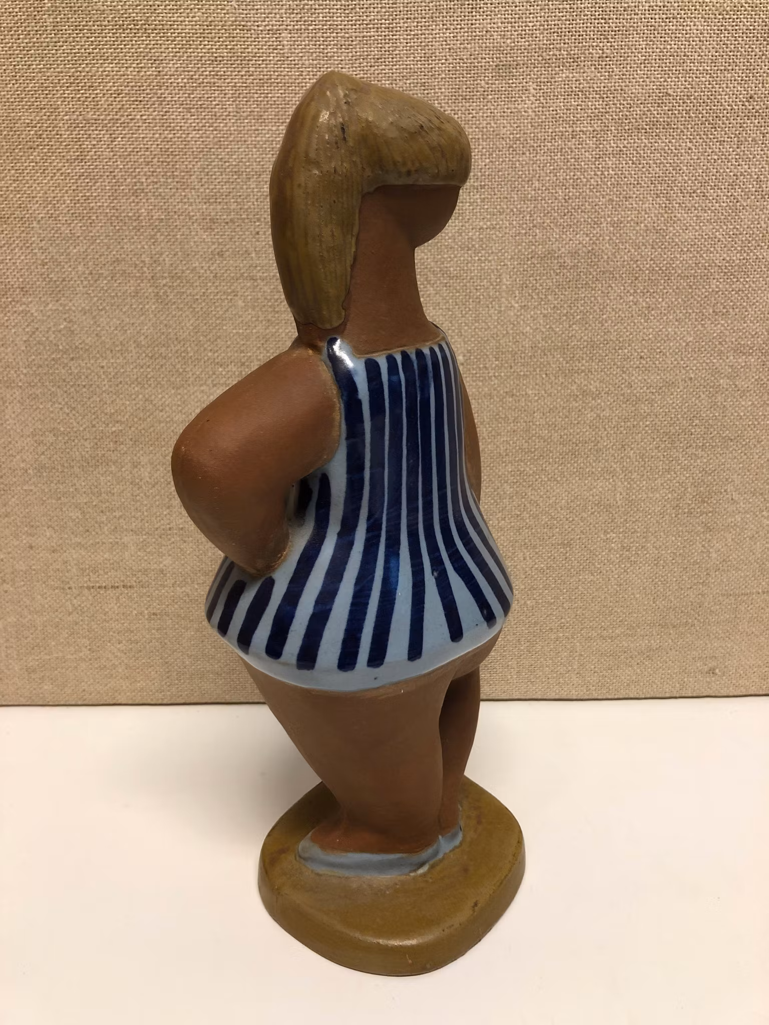 LISA LARSON. Figurin, stengods, "Dora", Gustavsberg.