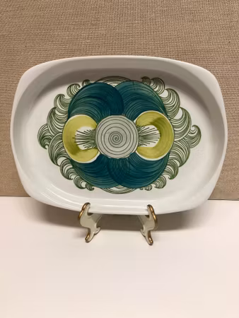 HERTHA BENGTSSON. Oven dish, porcelain, "Elvira", Rörstrand.
