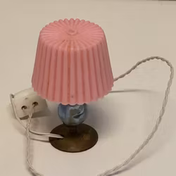 BORDSLAMPA, dockhus, Sufa, Sweden.