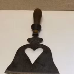 MEAT MINCER, forging, heart, 18th/19th century.