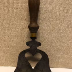 MEAT MINCER, forging, heart, 18th/19th century.