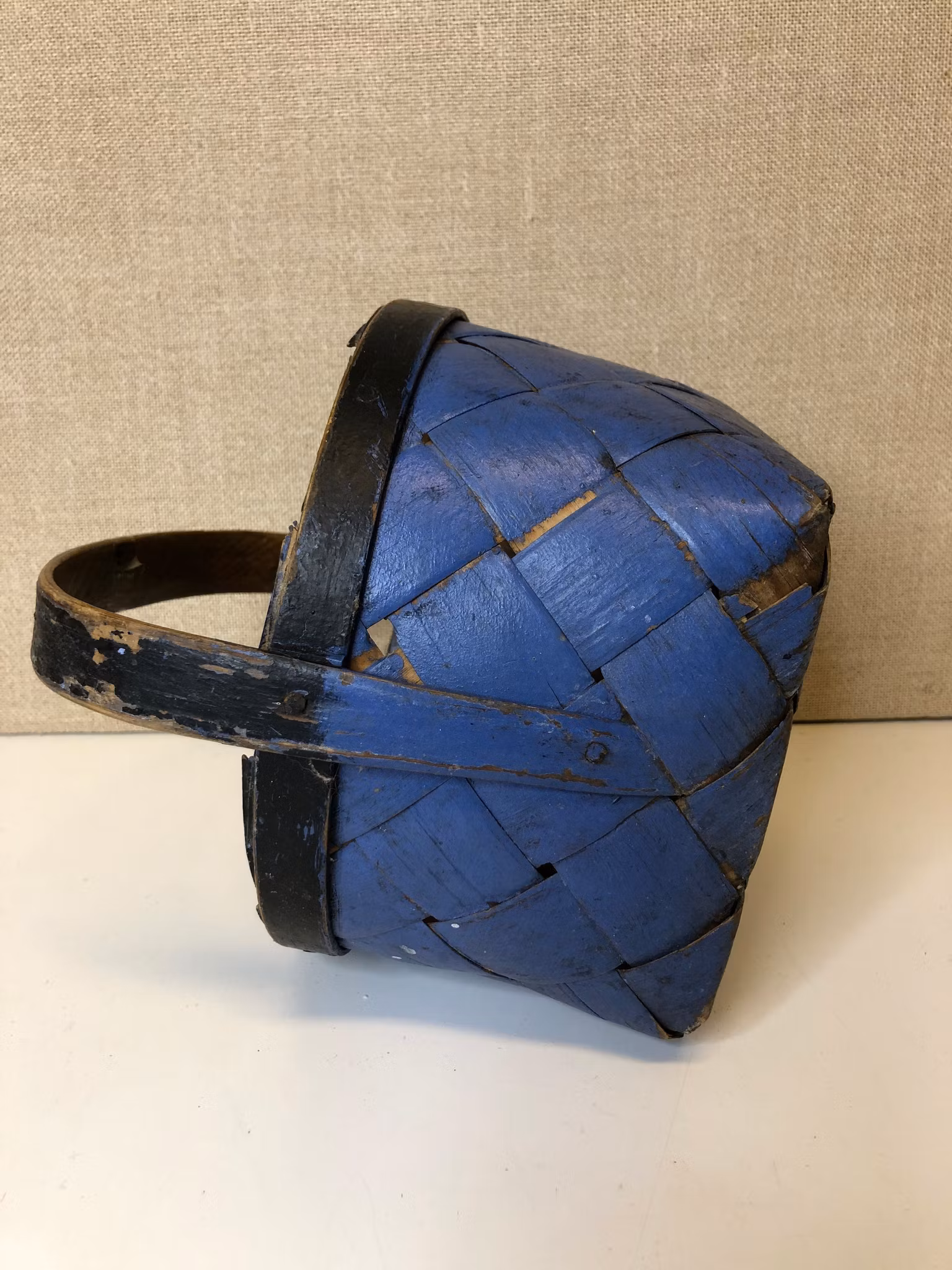 KORG, träspån, bemålad, 18/1900-tal.