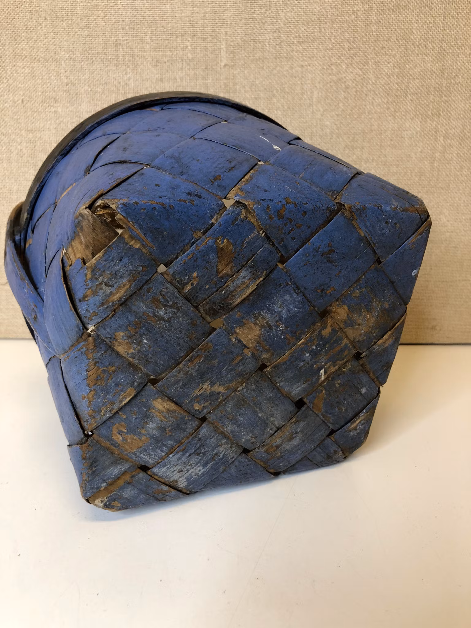 KORG, träspån, bemålad, 18/1900-tal.