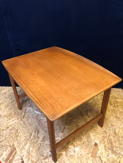 FOLKE OLSSON. Coffee table, teak, "Frisco", Bra Bohag, Tingström, Sweden.