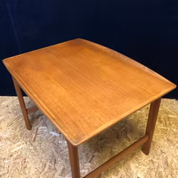 FOLKE OLSSON. Soffbord, teak, "Frisco", Bra Bohag, Tingström, Sweden.