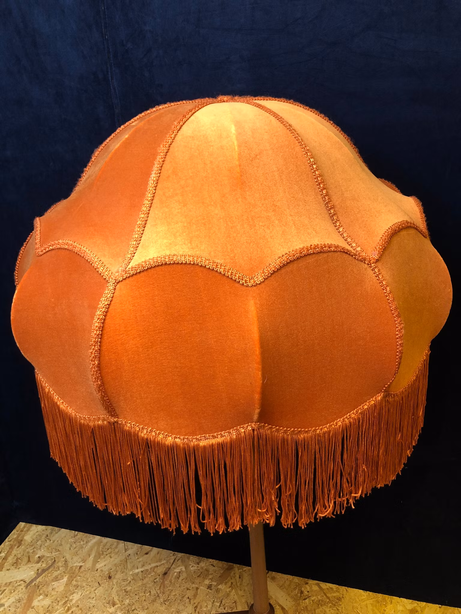 LAMPSKÄRM, metall/textil, 1900-talets sista kvartal.