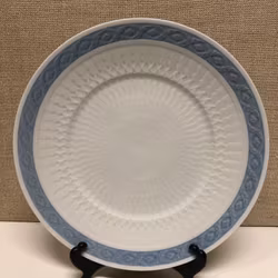 ARNOLD KROG, MATTALLRIK, porslin, "Blå Vifte", Royal Copenhagen, Denmark.