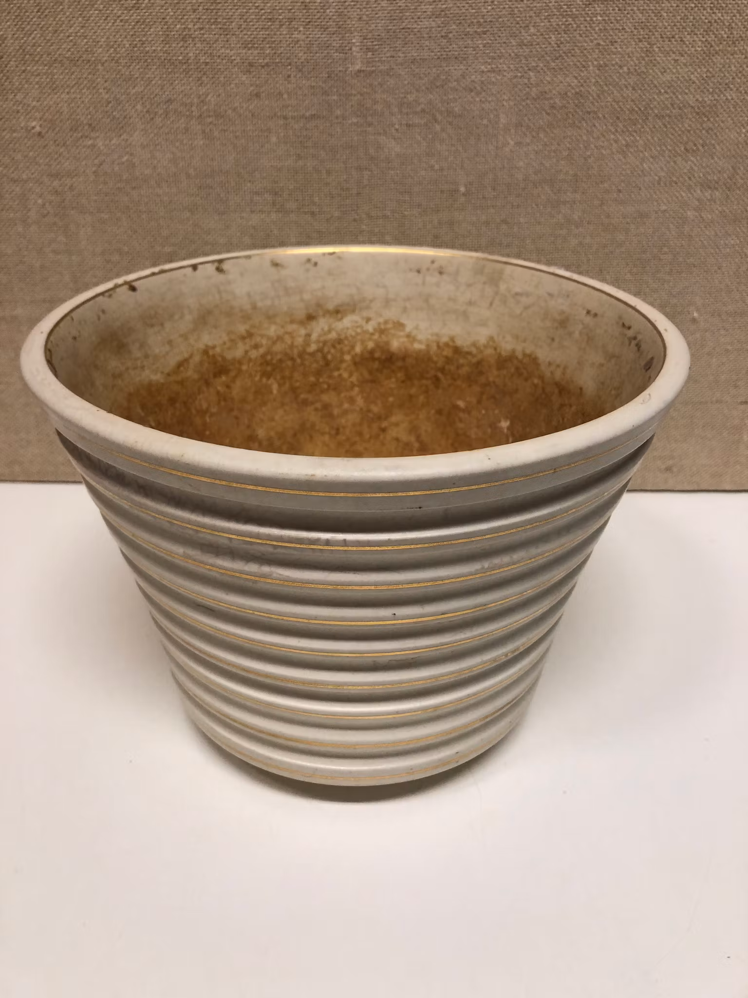 WILHELM KÅGE. Ytterfoder, keramik, " Carrara", Gustavsberg.