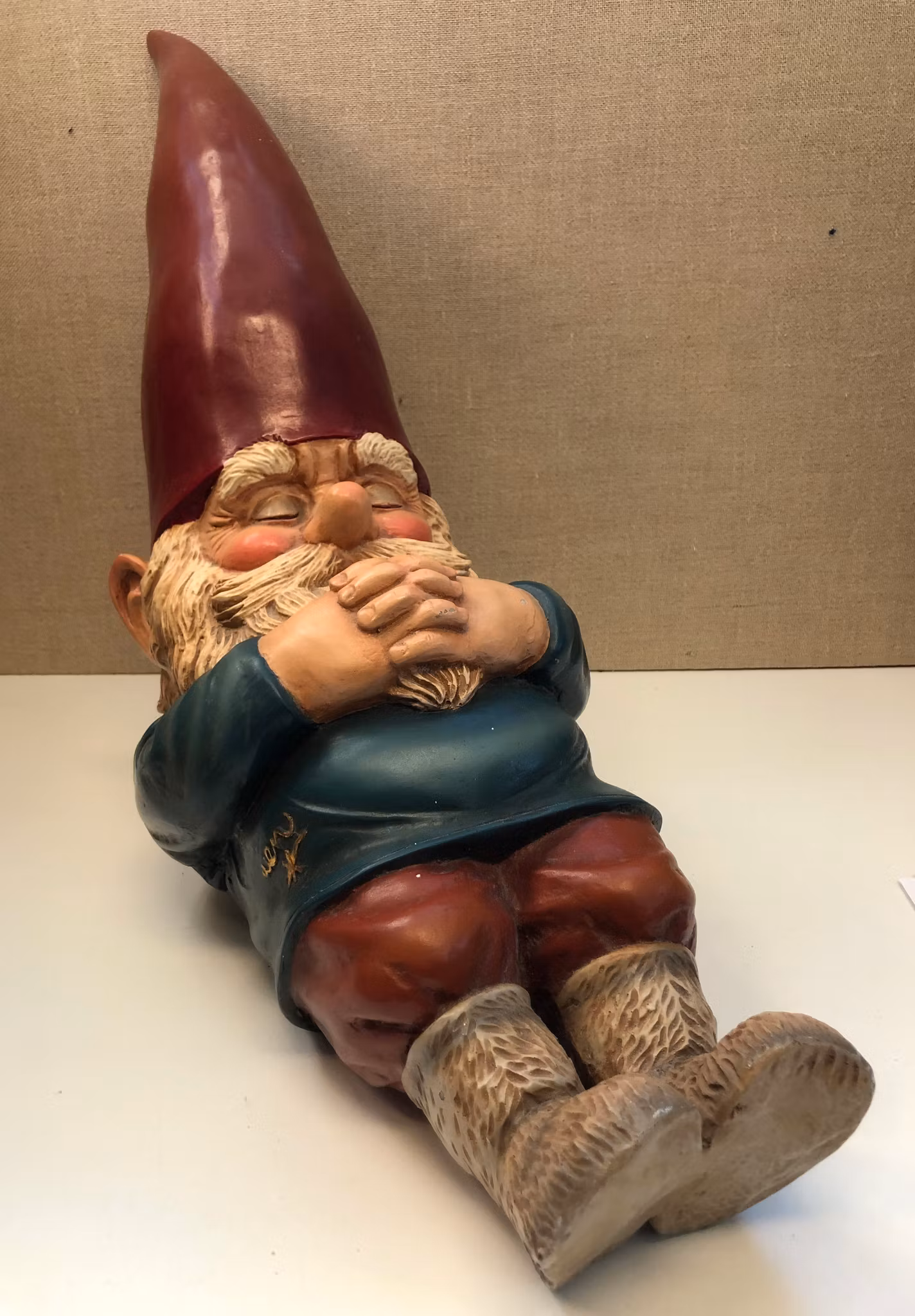 Rien Poortvliet, Sovande ”Tomte/ Gnome”,  komposit, Holland 1980-tal