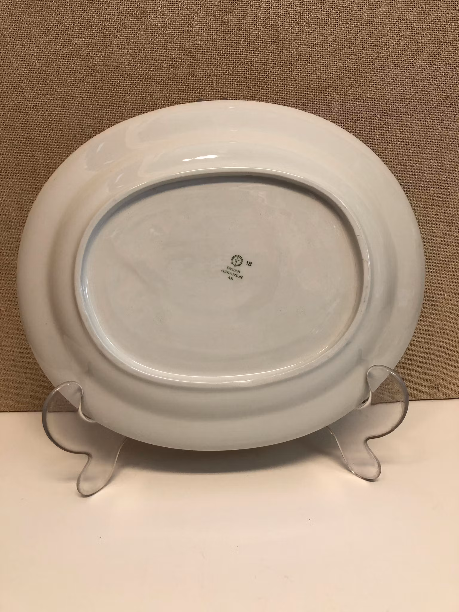 UPPLÄGGNINGSFAT, flintporslin, "Ax", Gustavsberg.